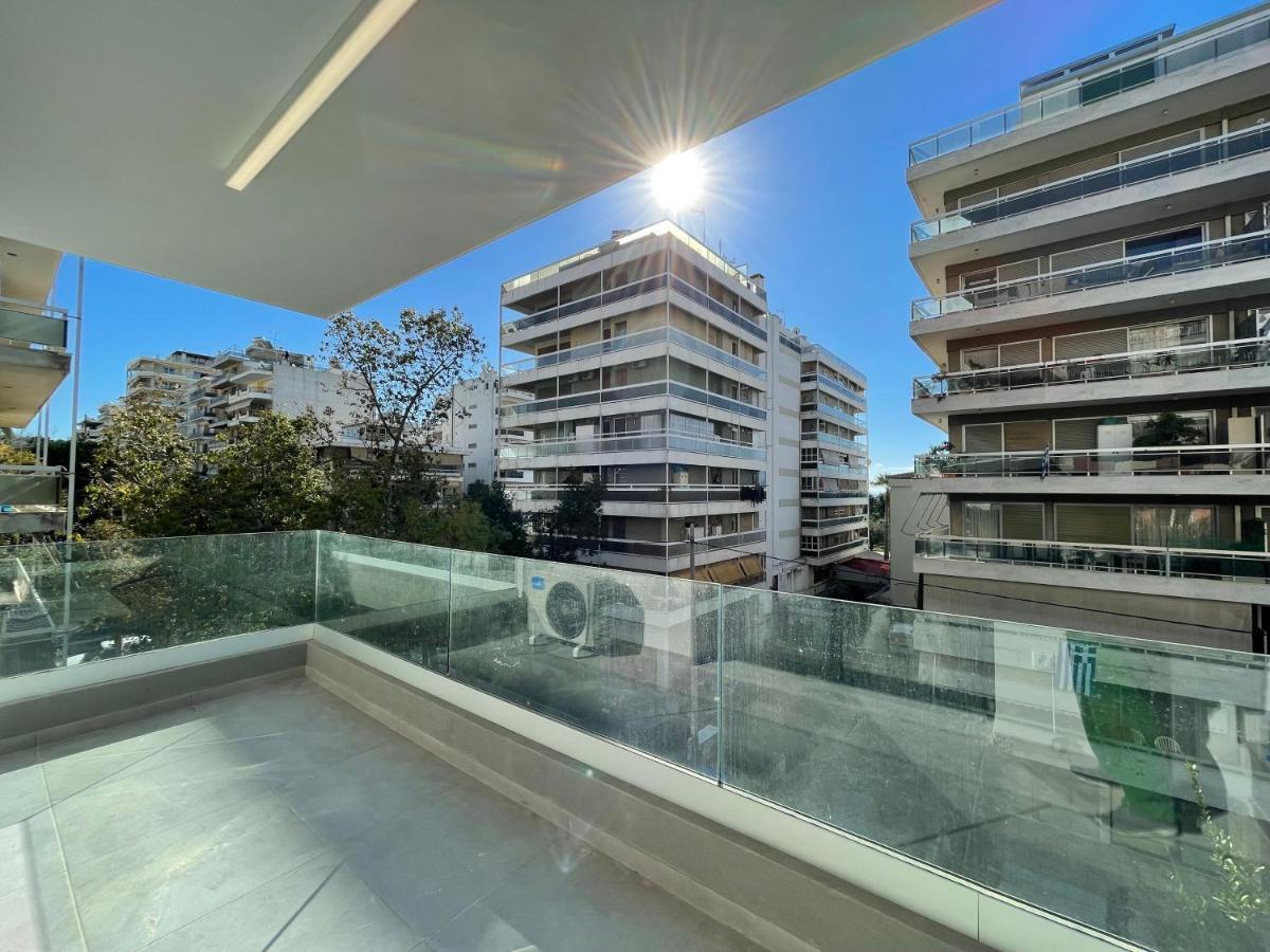 Modern Apartments Near Marina Flisvos Atenas Exterior foto