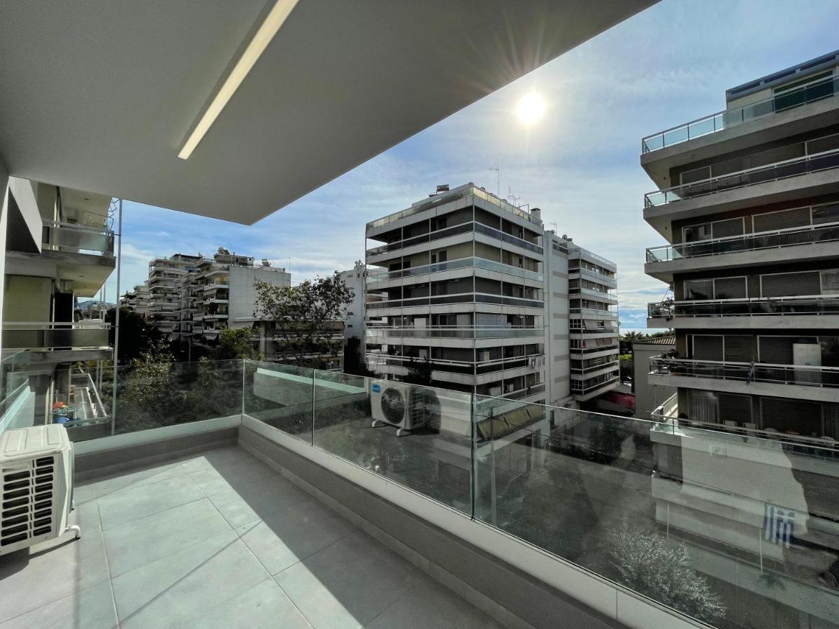 Modern Apartments Near Marina Flisvos Atenas Exterior foto