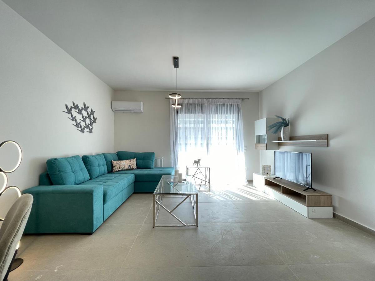 Modern Apartments Near Marina Flisvos Atenas Exterior foto